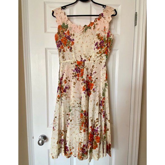 Vintage 1950’s Autumn floral taffeta dress - Picture 3 of 7